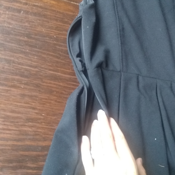 Black knee length dress - Picture 7 of 8